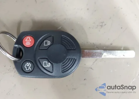 2013 Ford Escape Se z USA, uszkodzony, nr VIN 1FMCU0G9XDUB96951